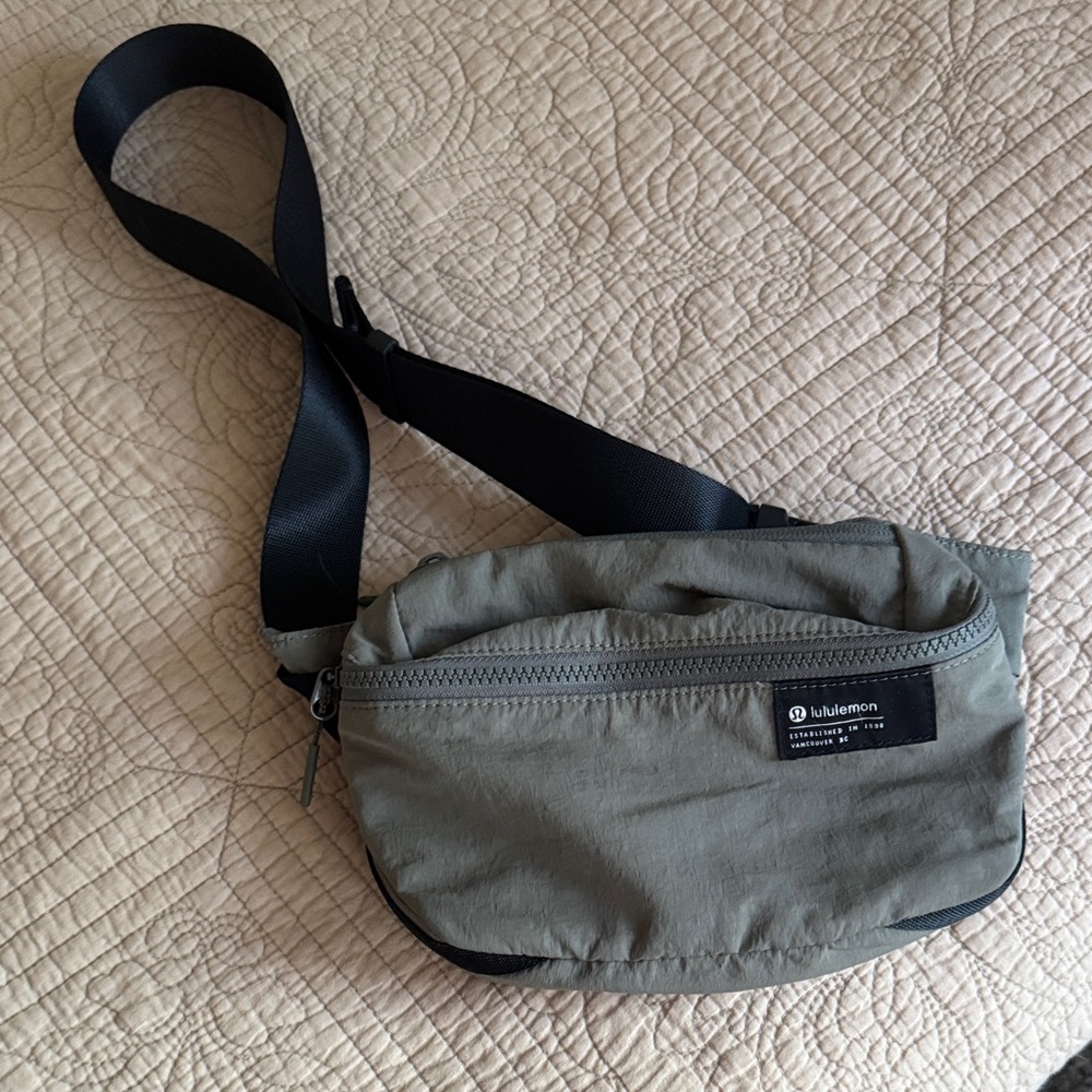 Lululemon Crossbody